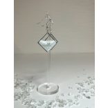 "Ezüst-fehér epoxi gyanta négyzet alakú női elegáns fülbevaló"#6