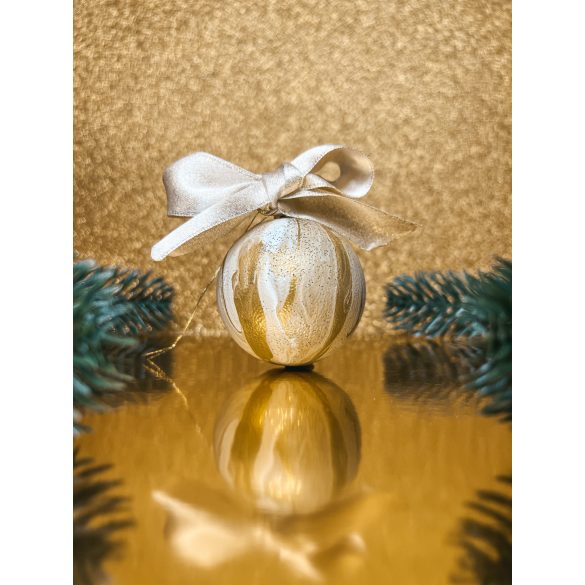 "Arany - fehér márványos karácsonyi gömb"#01