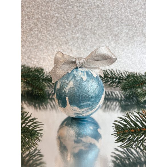 "Kék - fehér metál márványos karácsonyi gömb"#04